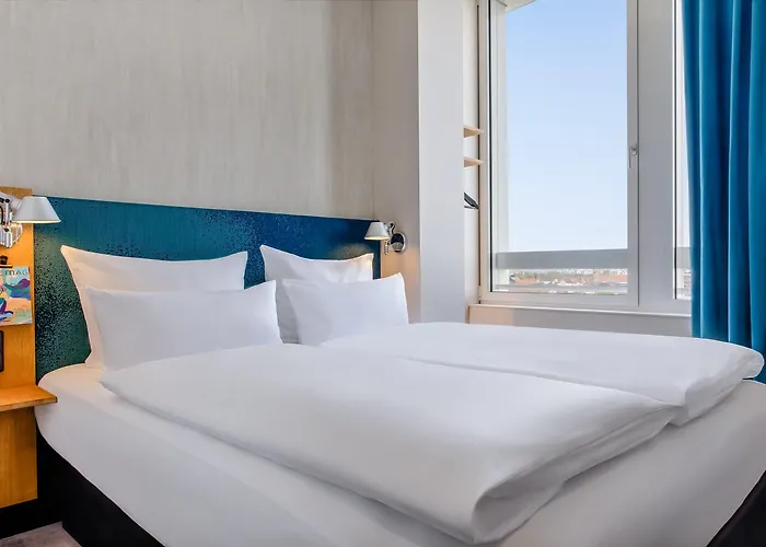 호텔 One Muenchen-campus 3*