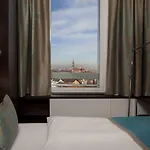 Отель One Muenchen-campus Мюнхен