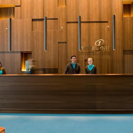Motel One Muenchen-Campus Hotell