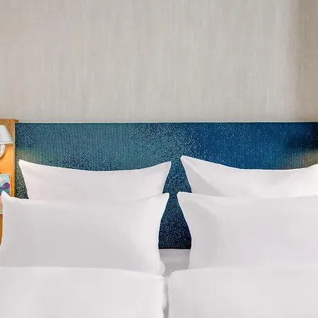 Motel One Muenchen-Campus Hotell
