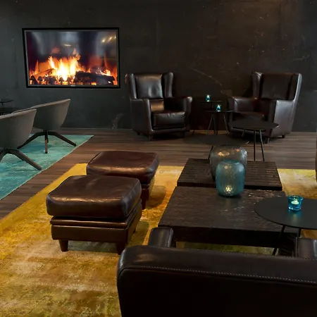 Motel One Muenchen-Campus 3*