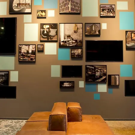 Motel One Muenchen-Campus Hotell 3*