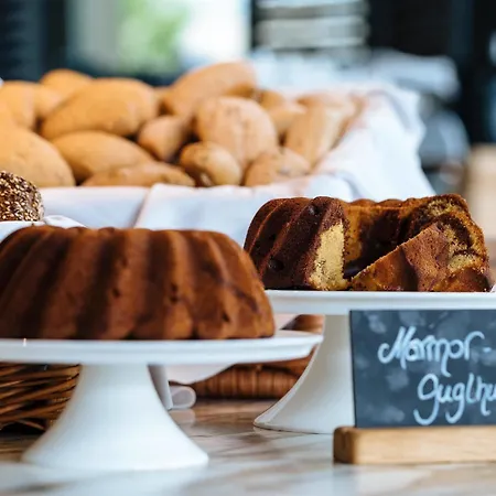 Motel One Muenchen-Campus Hotell 3*